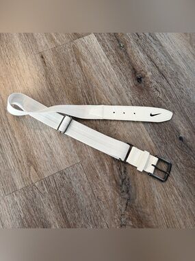 Nike White Belt with Adjustable Buckle